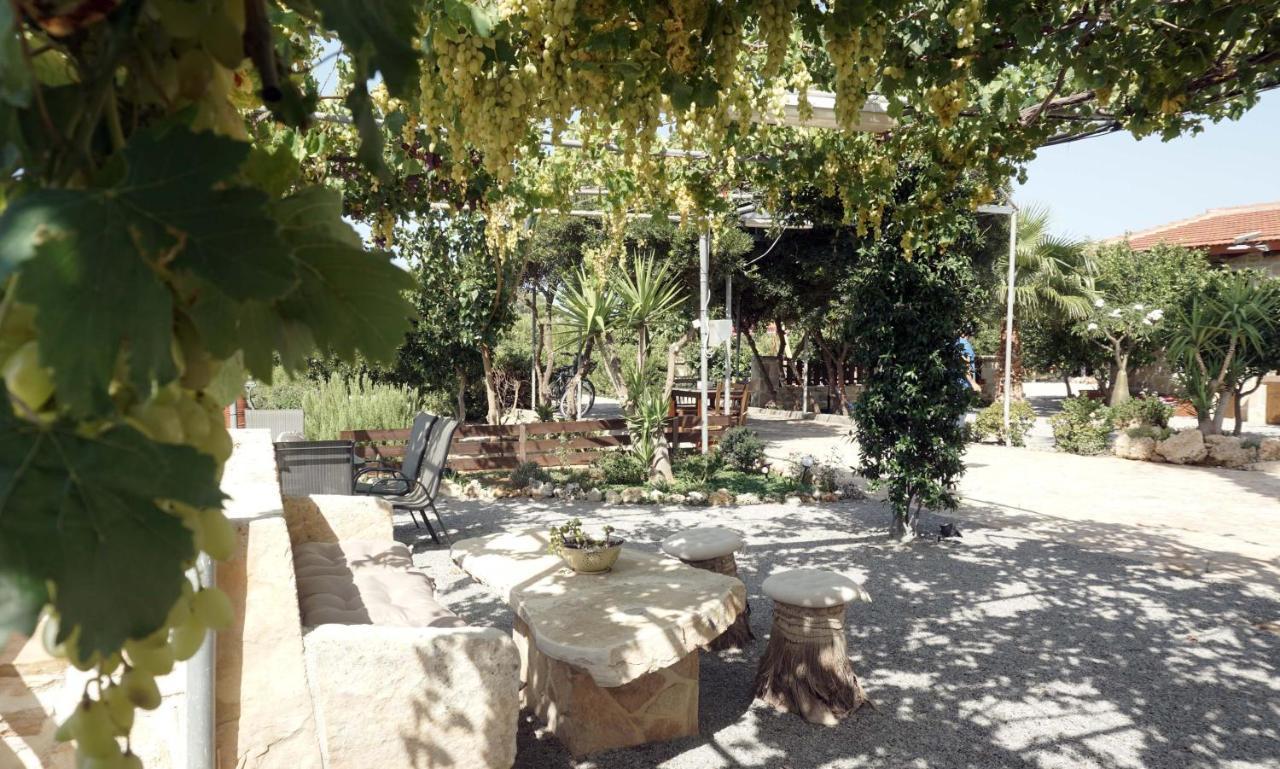 Studio Eleni - Oasis Holiday Houses Κόκκινος Πύργος Εξωτερικό φωτογραφία