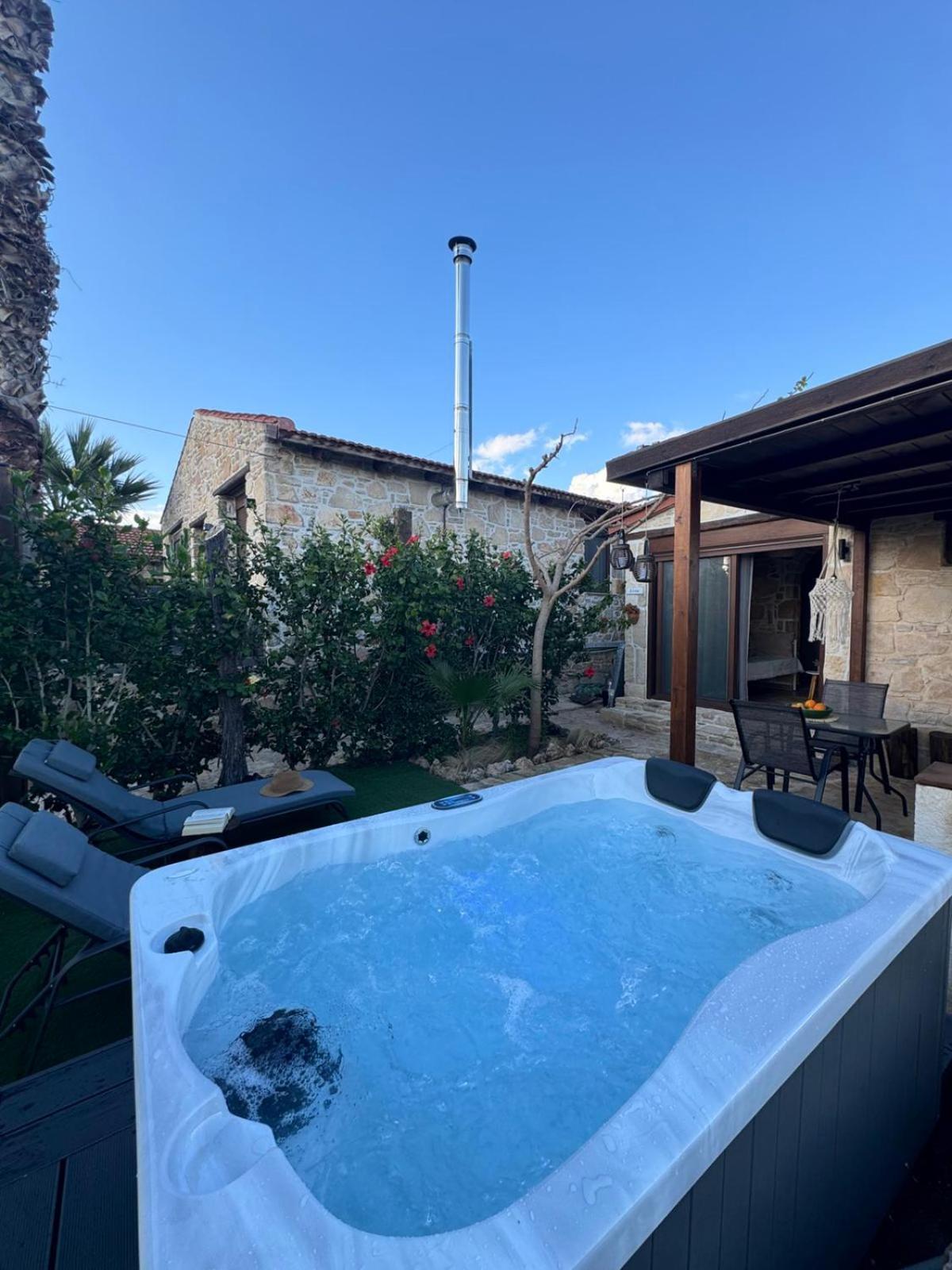 Studio Eleni - Oasis Holiday Houses Κόκκινος Πύργος Εξωτερικό φωτογραφία