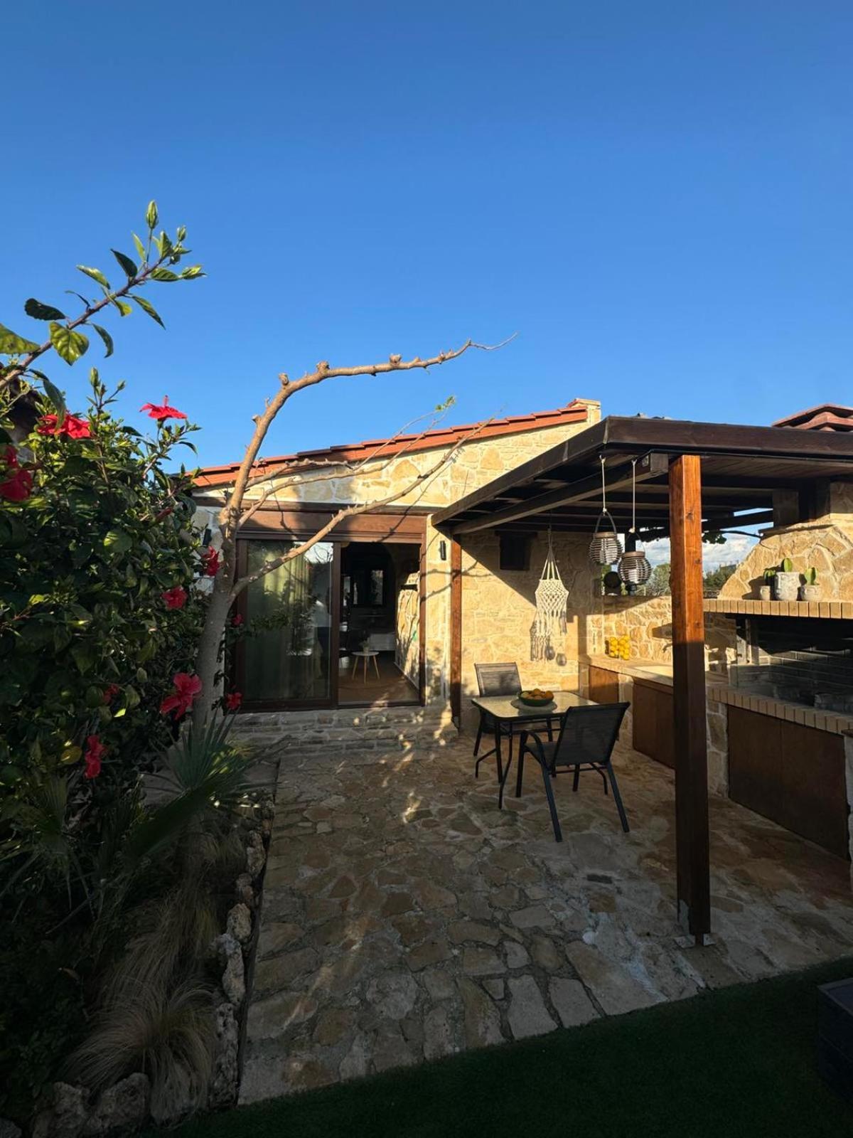 Studio Eleni - Oasis Holiday Houses Κόκκινος Πύργος Εξωτερικό φωτογραφία